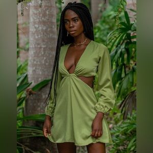 NWT. green long sleeve mini dress from Beginning boutique